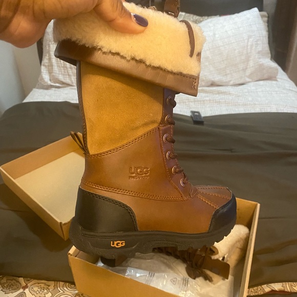 Kids unisex Ugg Tall boots - Picture 3 of 3